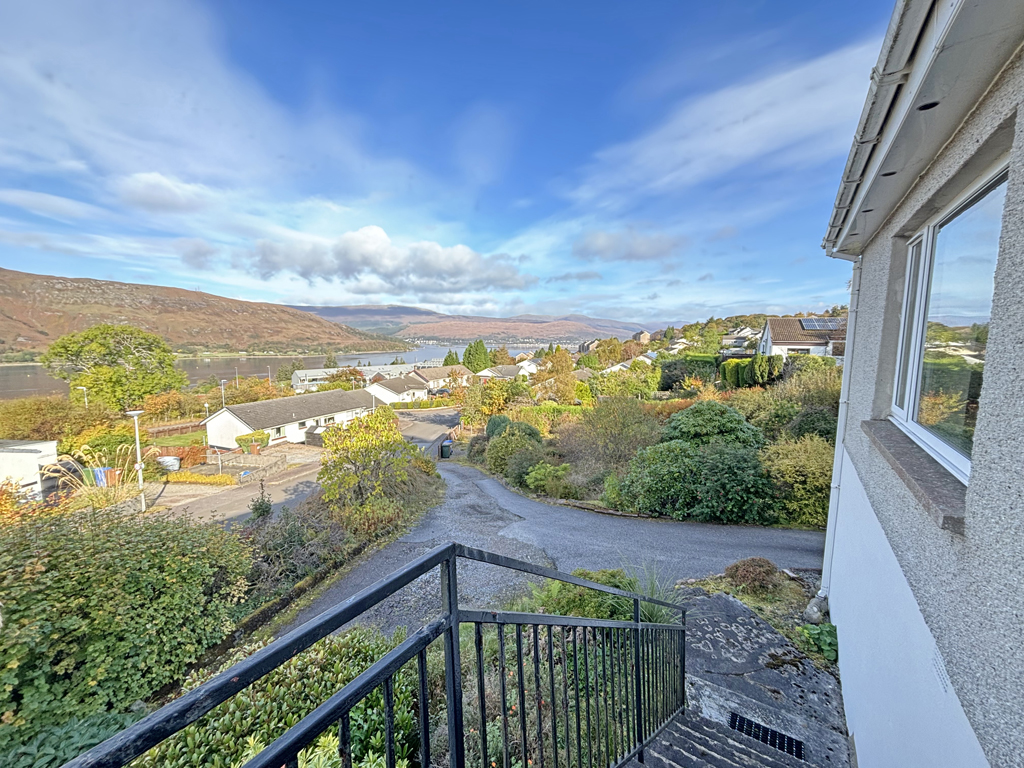 4 Cromarty Crescent, Fort William, PH33 6LN - Fort William & Oban