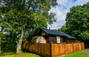 Taigh Nan Con, Cabin 8 Loch Aweside Chalet Park, Dalavich, By Taynuilt, PA35 1HS
