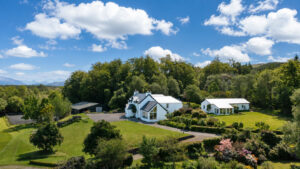 Ardshealach Lodge & Bluebell Cottage, Acharacle, PH36 4JL