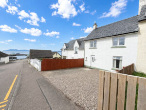 2 Loch Nevis Crescent, Mallaig, PH41 4QJ
